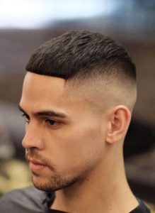 Corte de cabelo degradê Caesar
