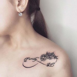 tatuagem no ombro de infinito 2021