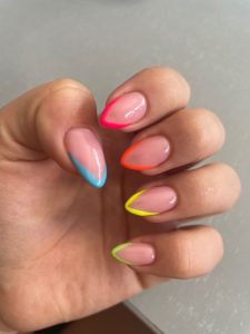 Francesinha colorida - cor e marca desconhecidas (Pinterest)