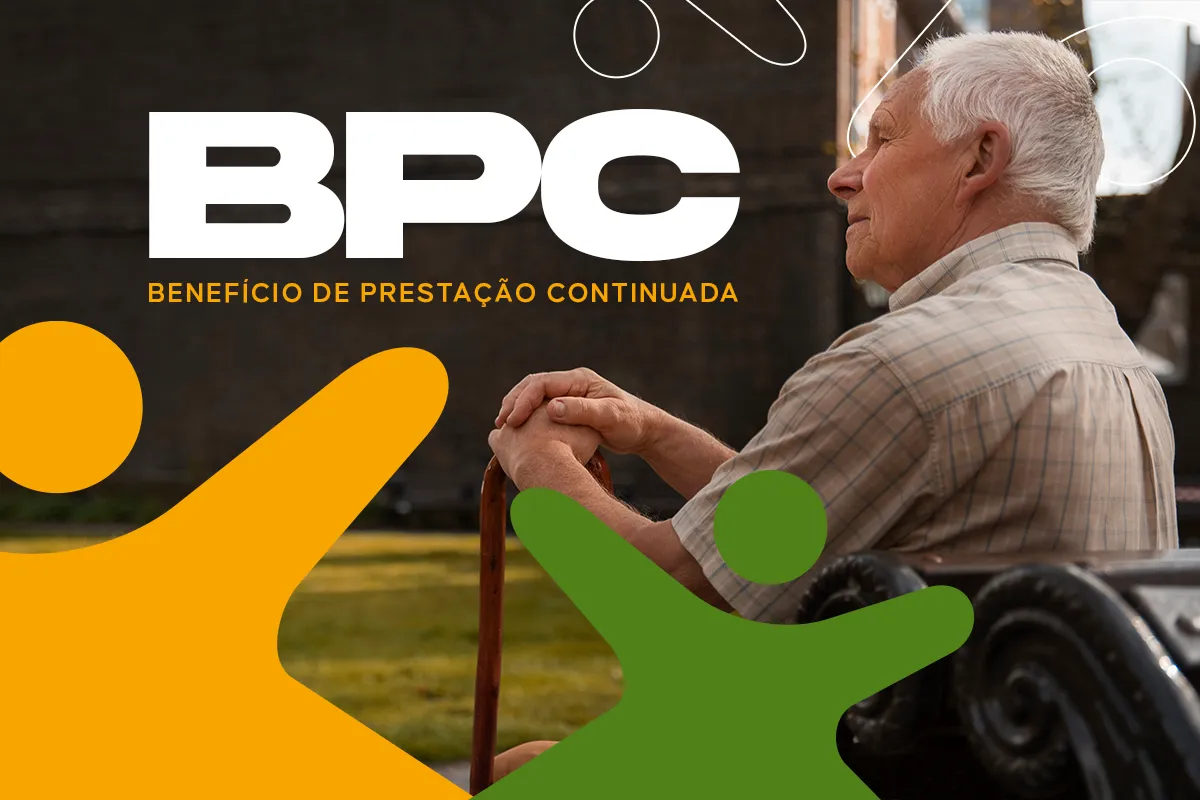 Benefício de Prestação Continuada (BPC) para idosos Idoso de perfil pensativo sentado ao ar livre segurando bengala com texto BPC Benefício de Prestação Continuada