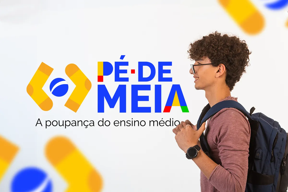 Pé-de-Meia gera dúvidas sobre regras e pagamentos futuros. Estudante do ensino médio com mochila observando o logotipo do programa Pé-de-Meia